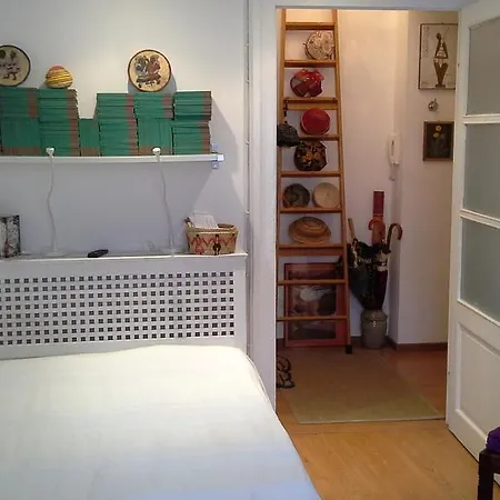Homestay La Camera Della Lettura * Rome